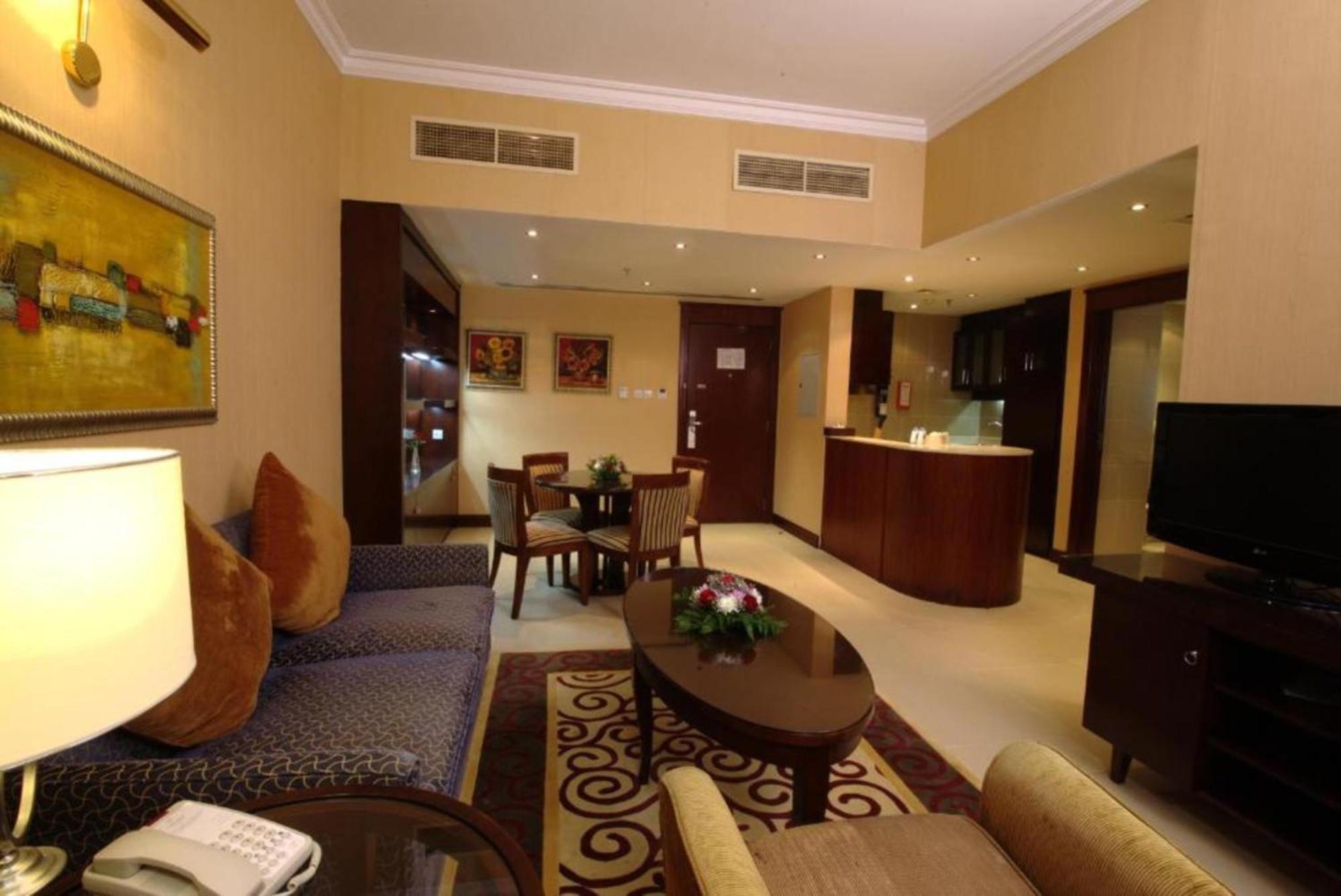 Dancenter Luxe Corniche Hotel Formerly Concorde Hotel Fudzsejra Kültér fotó