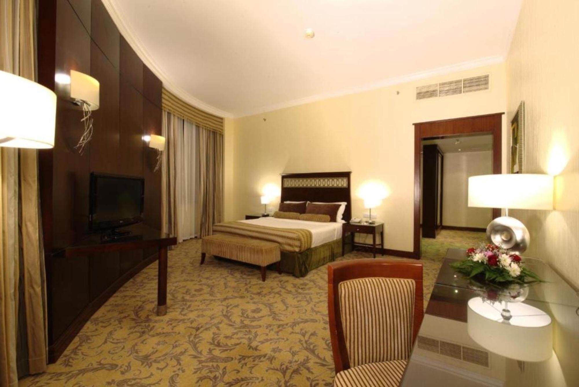 Dancenter Luxe Corniche Hotel Formerly Concorde Hotel Fudzsejra Kültér fotó