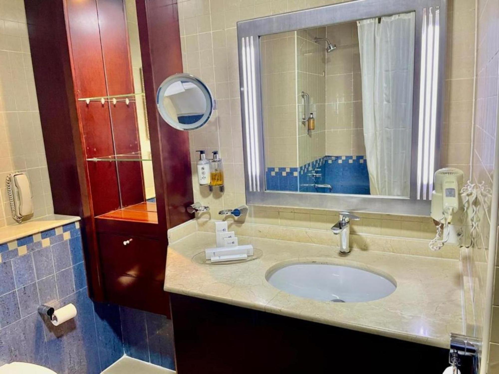 Dancenter Luxe Corniche Hotel Formerly Concorde Hotel Fudzsejra Kültér fotó
